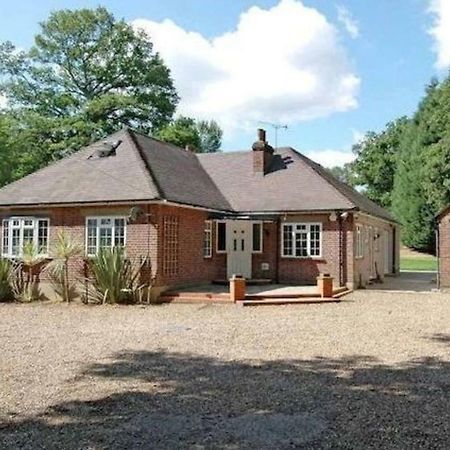 The Caduceus- Residence Chertsey Buitenkant foto