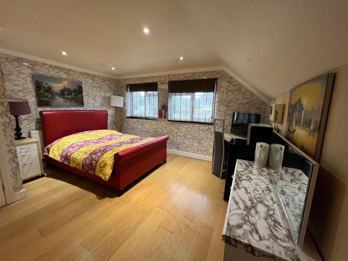 The Caduceus- Residence Chertsey Buitenkant foto